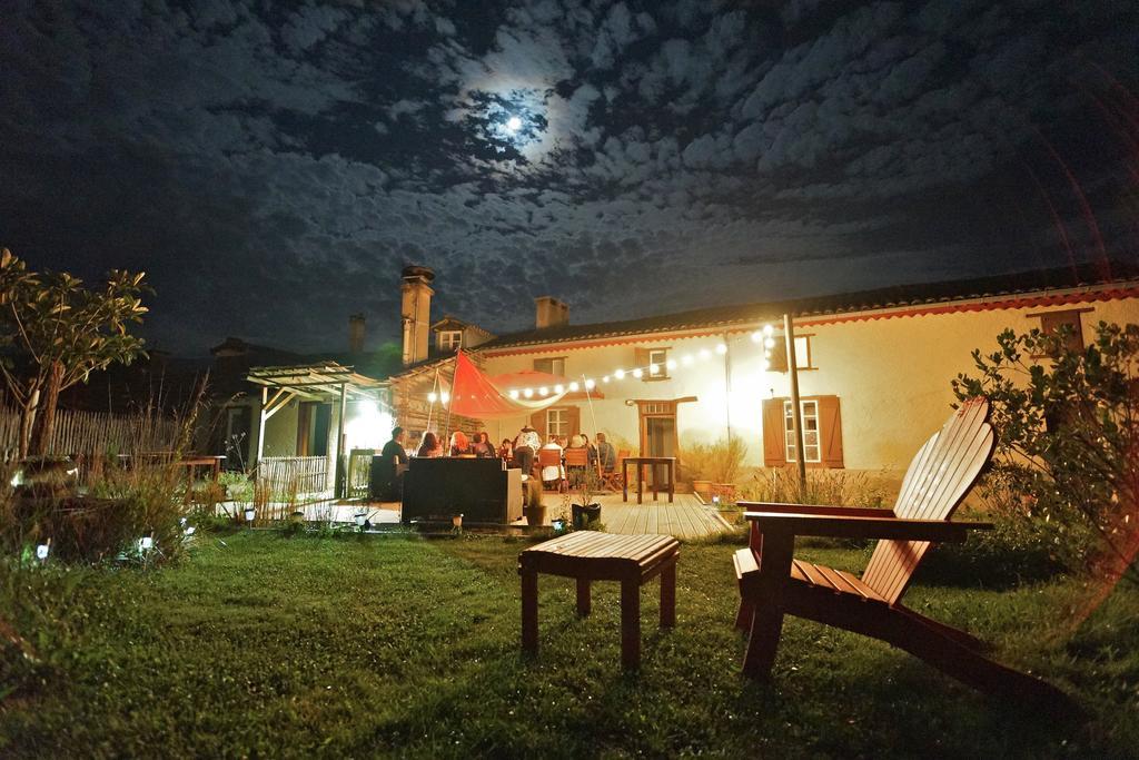 Logis Hotel Restaurant La Barguillere Saint-Pierre-de-Rivière Exterior photo