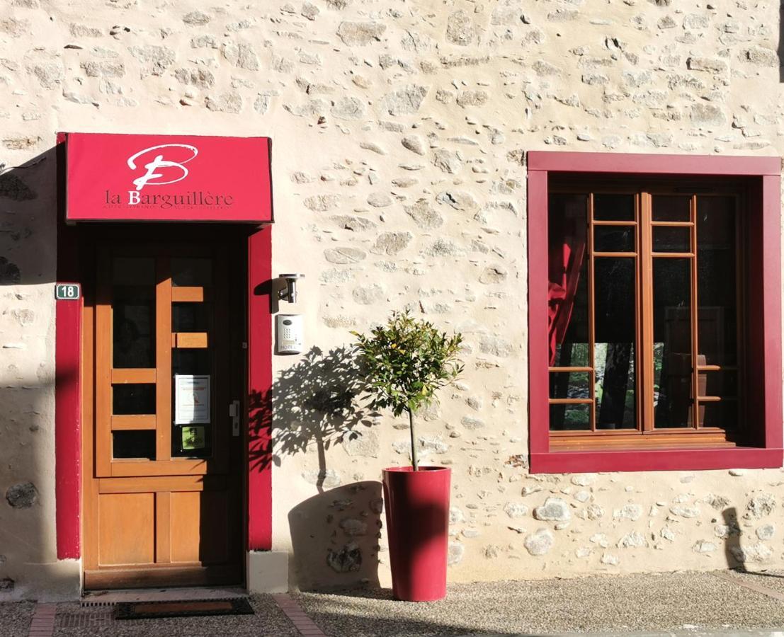 Logis Hotel Restaurant La Barguillere Saint-Pierre-de-Rivière Exterior photo